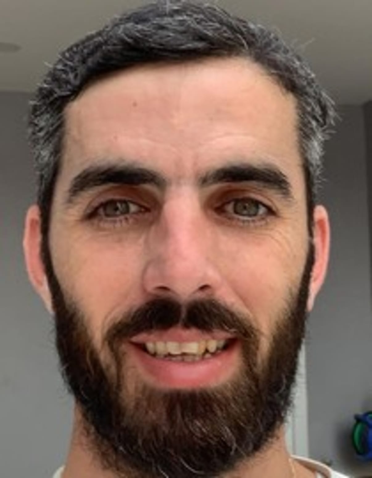 תמונת פורטרט של בעל המקצוע