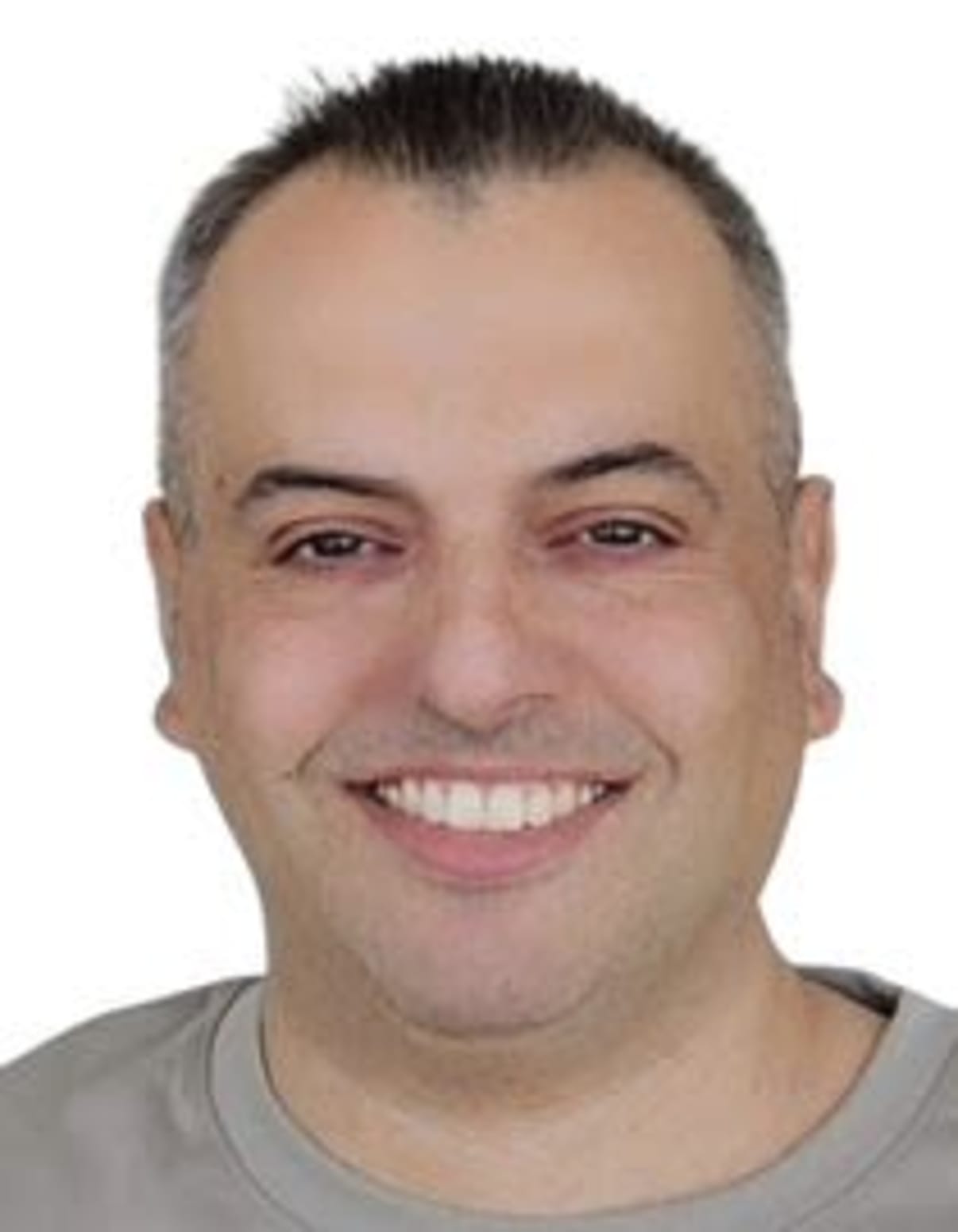 תמונת פורטרט של בעל המקצוע