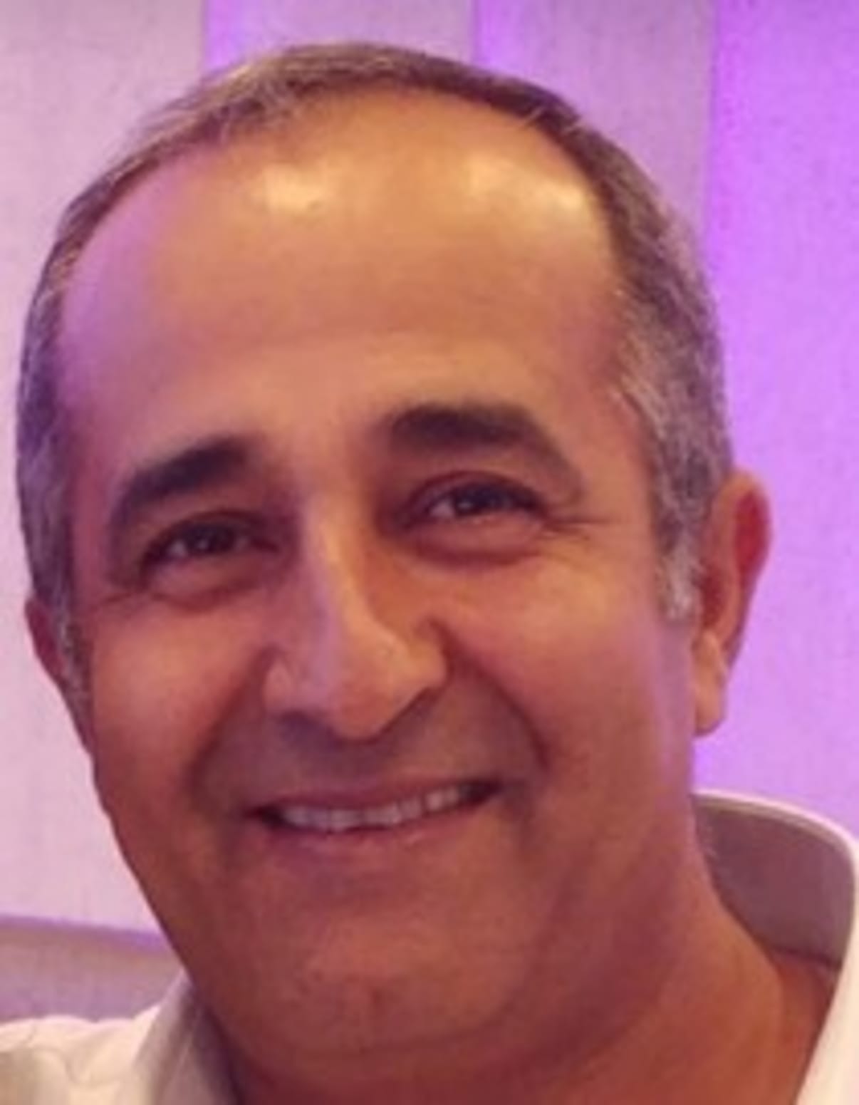 תמונת פורטרט של בעל המקצוע