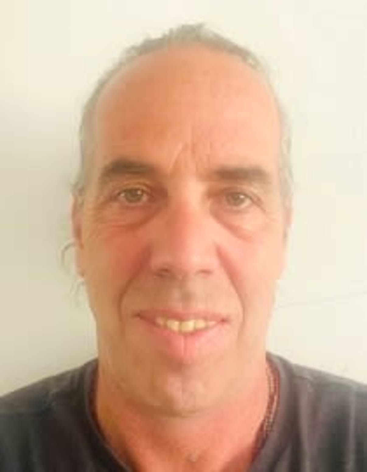 תמונת פורטרט של בעל המקצוע