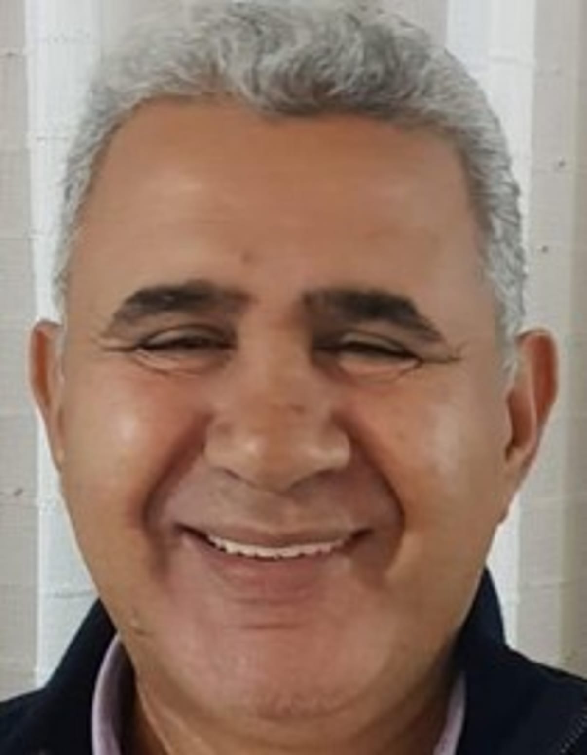 תמונת פורטרט של בעל המקצוע