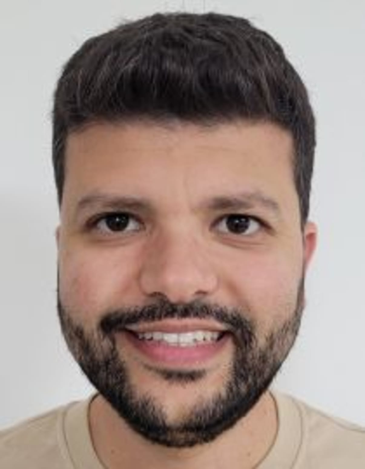 תמונת פורטרט של בעל המקצוע