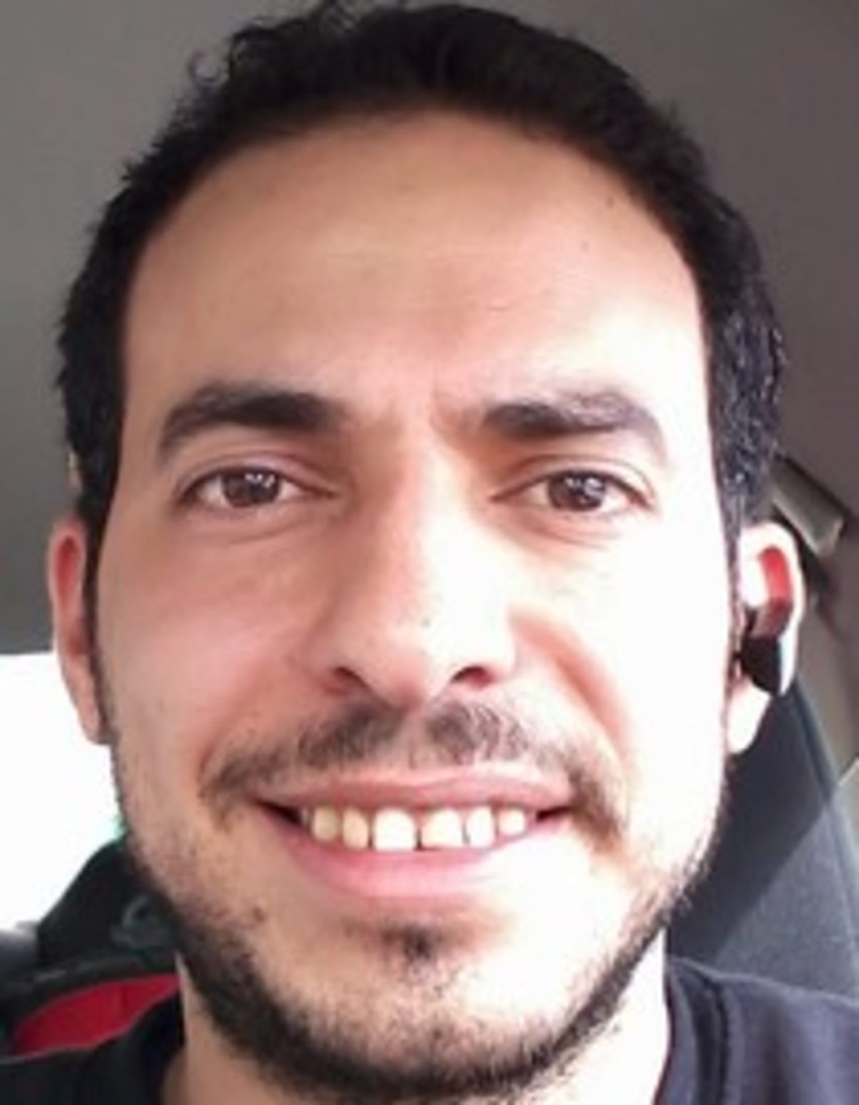 תמונת פורטרט של בעל המקצוע