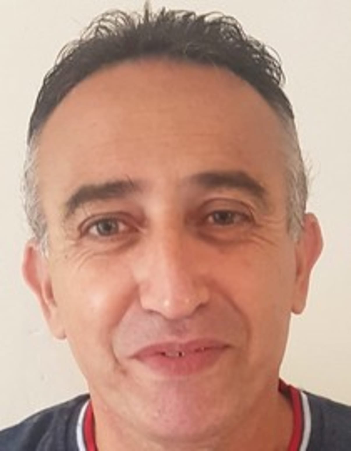 תמונת פורטרט של בעל המקצוע