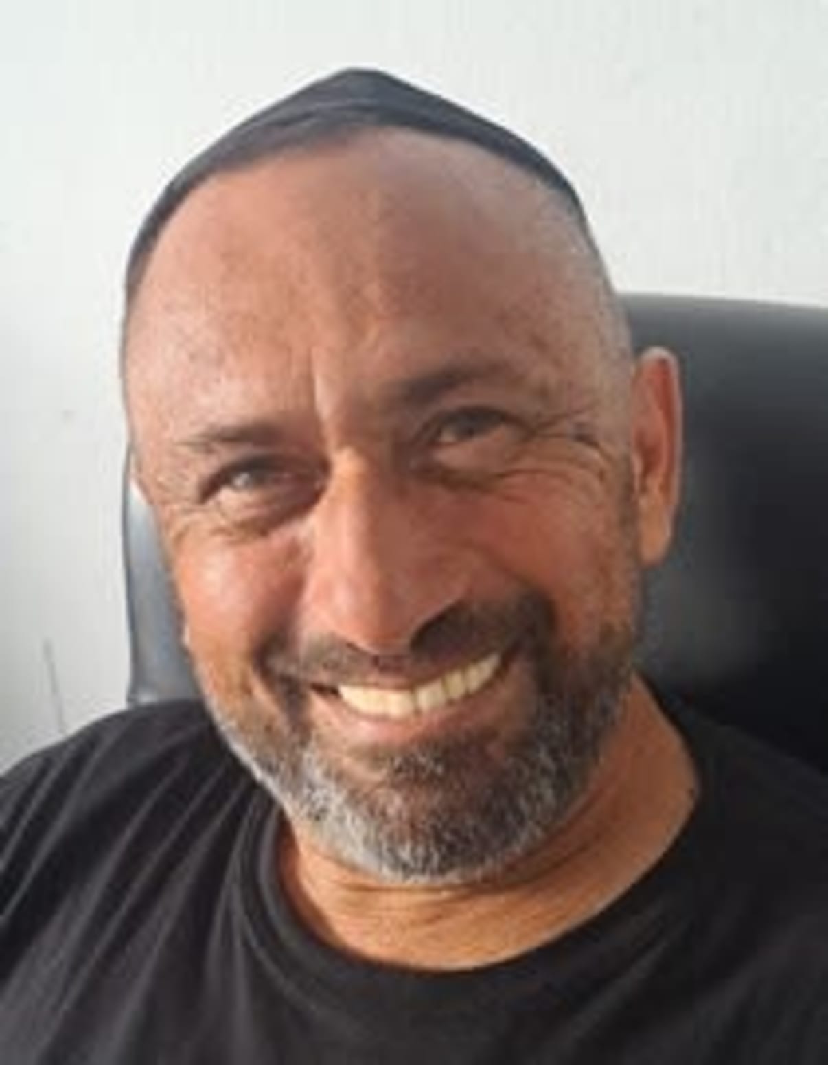 תמונת פורטרט של בעל המקצוע