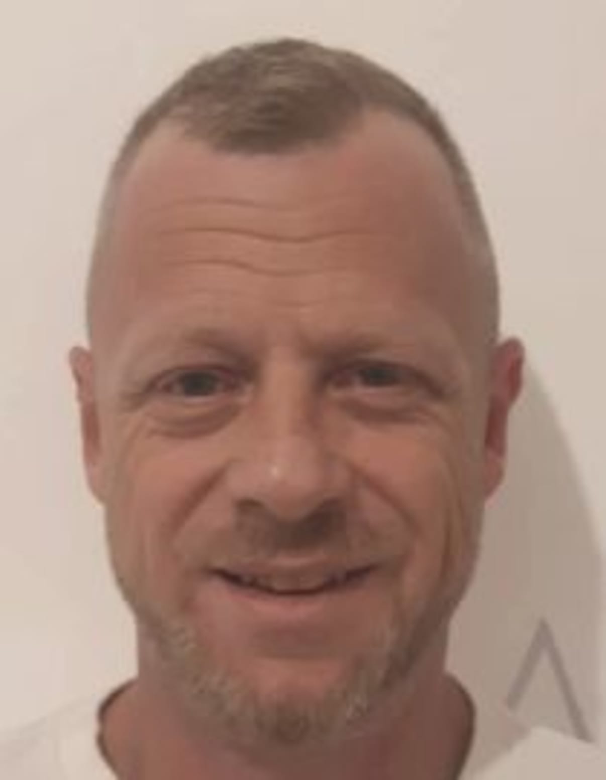 תמונת פורטרט של בעל המקצוע