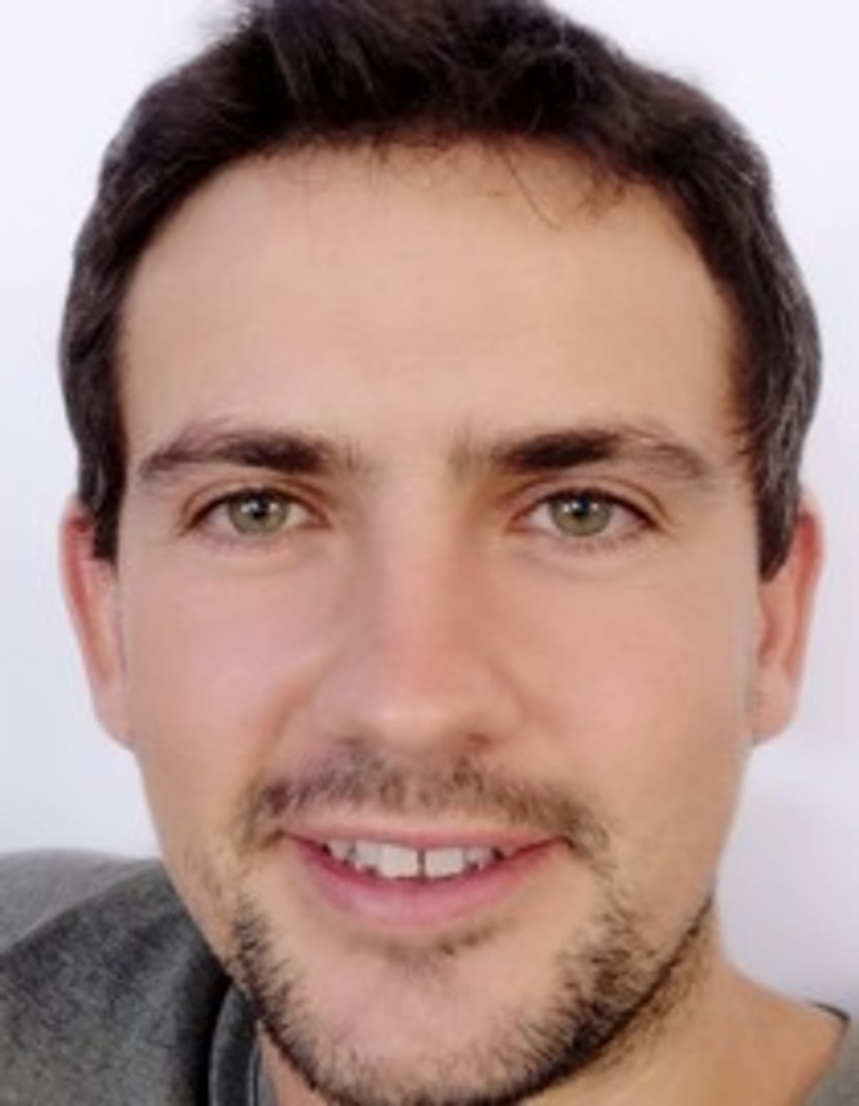 תמונת פורטרט של בעל המקצוע