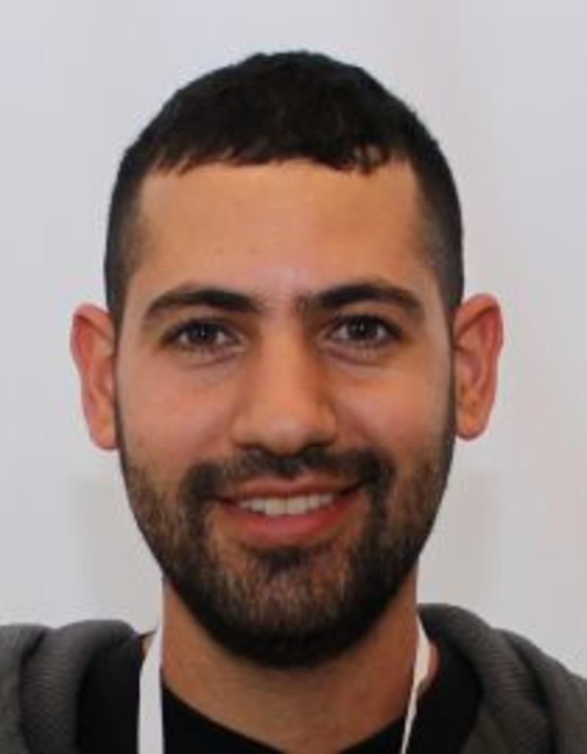 תמונת פורטרט של בעל המקצוע