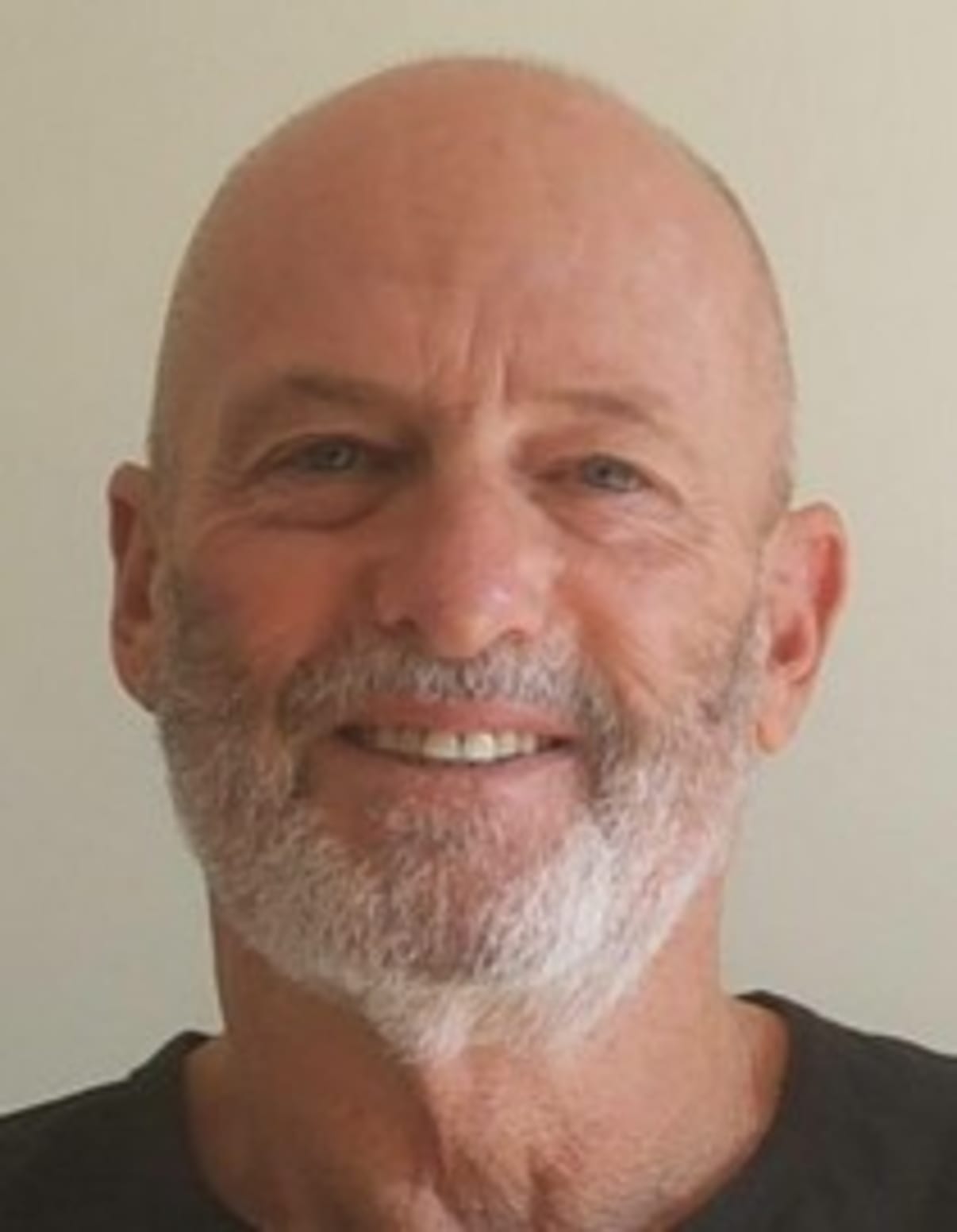 תמונת פורטרט של בעל המקצוע