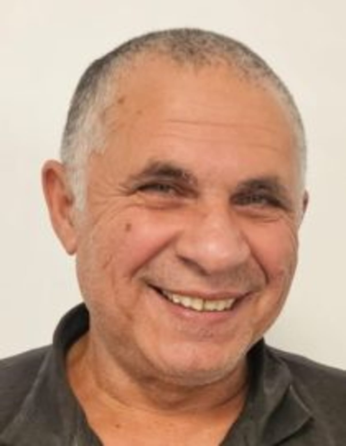 תמונת פורטרט של בעל המקצוע