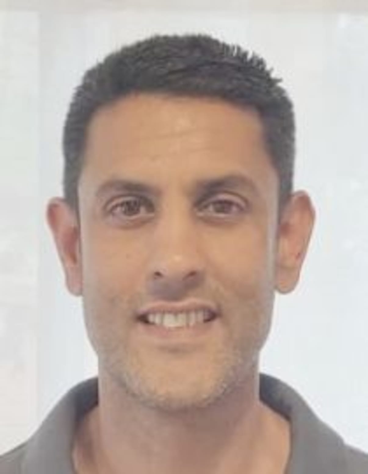 תמונת פורטרט של בעל המקצוע