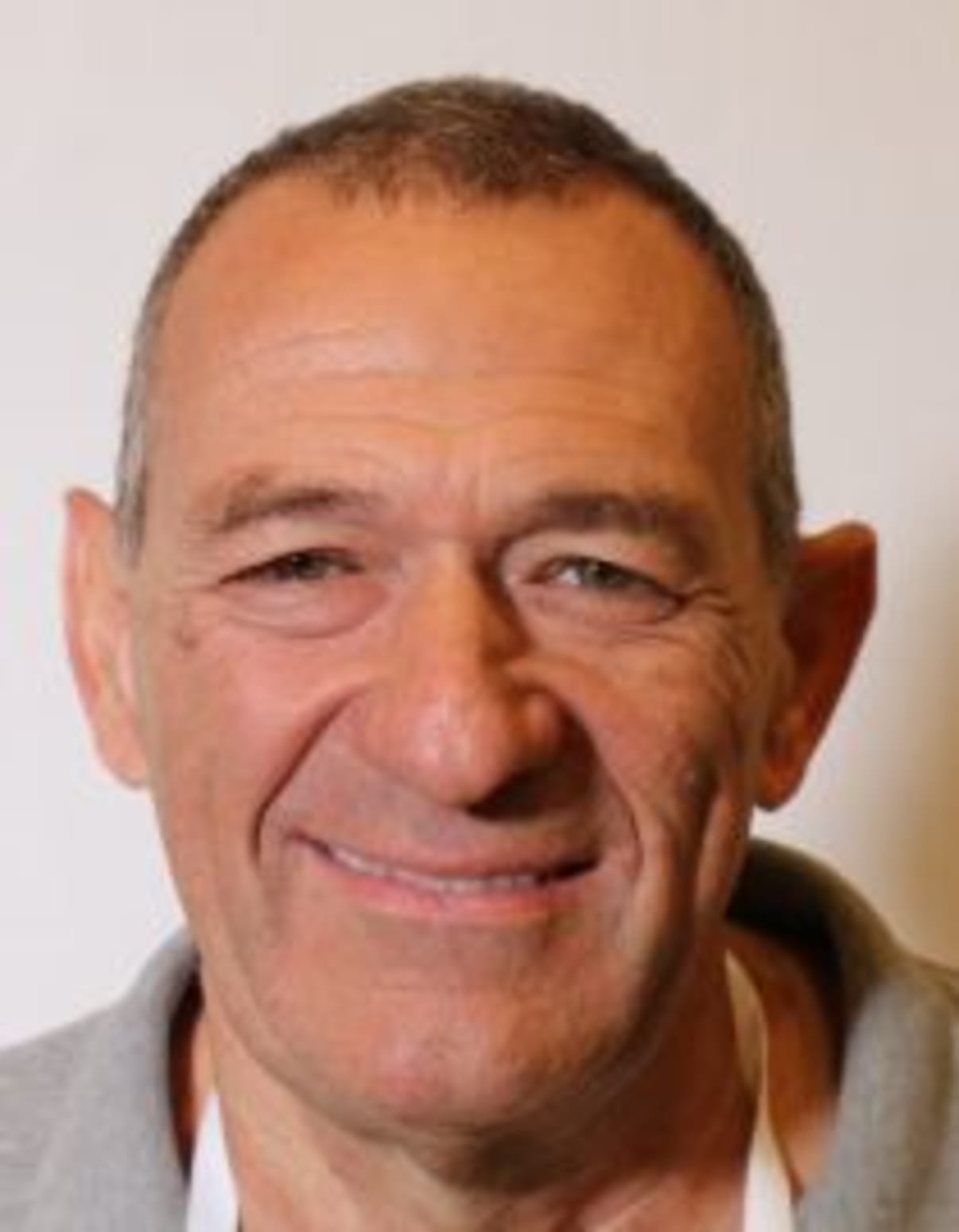 תמונת פורטרט של בעל המקצוע