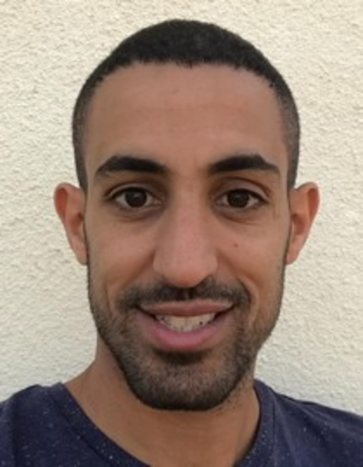 תמונת פורטרט של בעל המקצוע