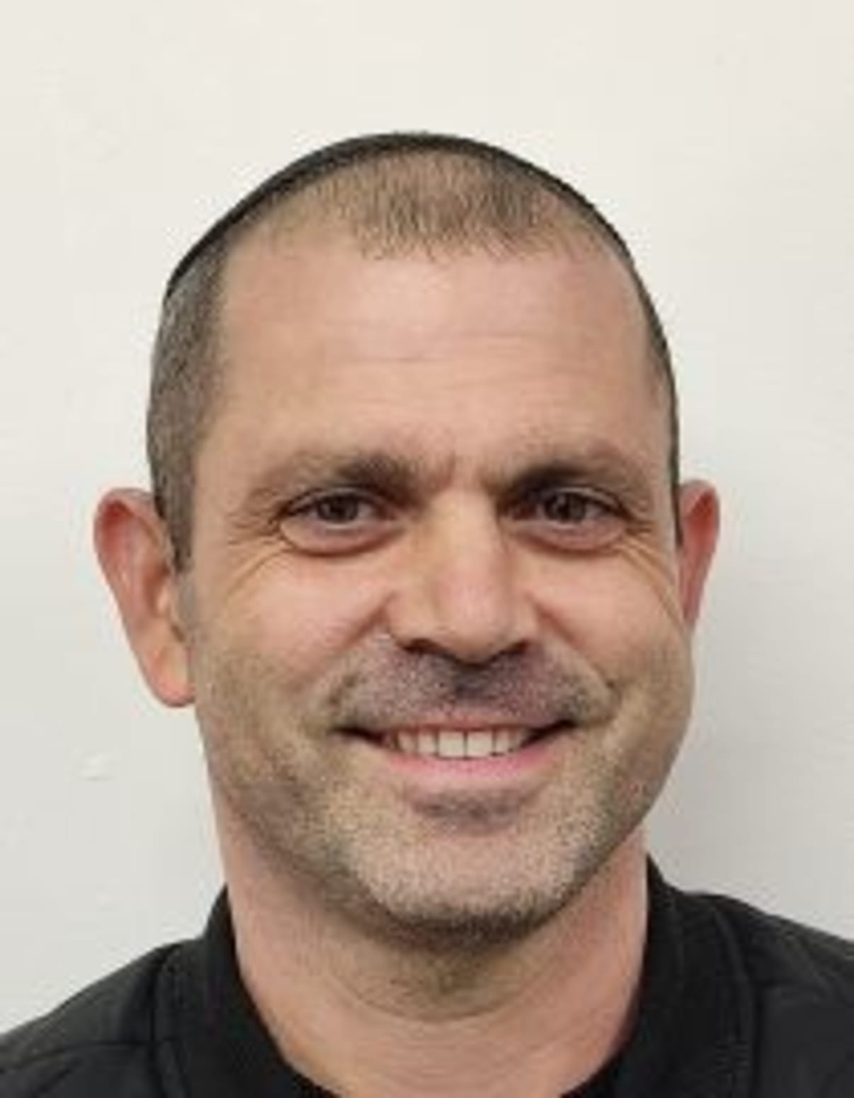 תמונת פורטרט של בעל המקצוע