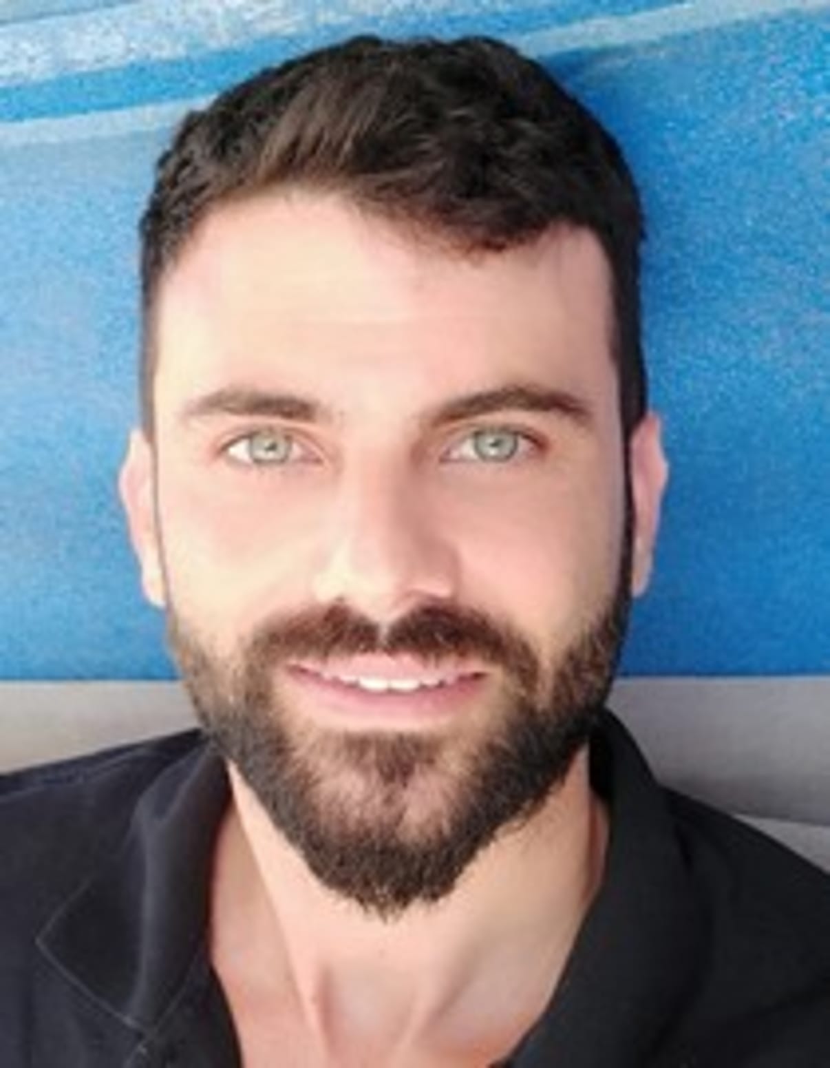 תמונת פורטרט של בעל המקצוע