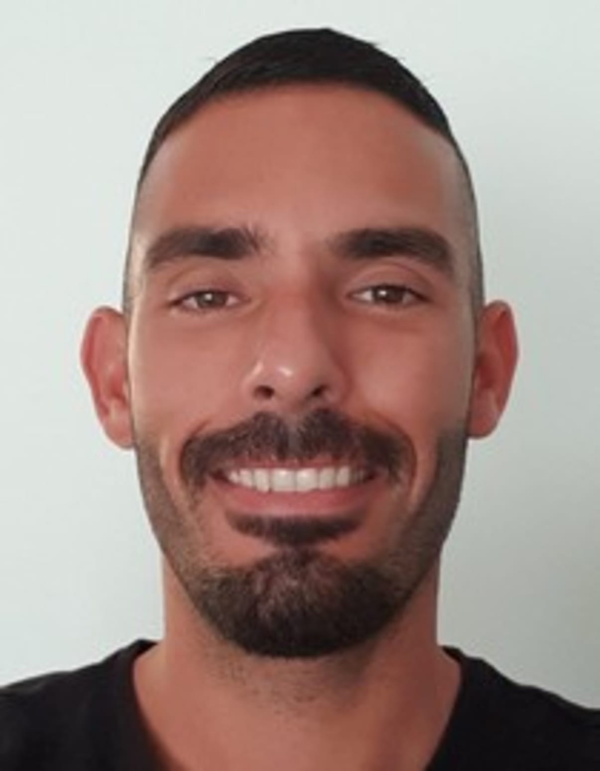 תמונת פורטרט של בעל המקצוע