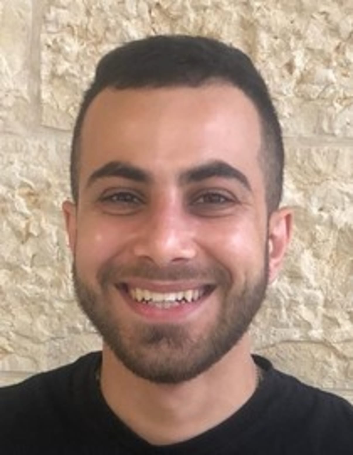 תמונת פורטרט של בעל המקצוע