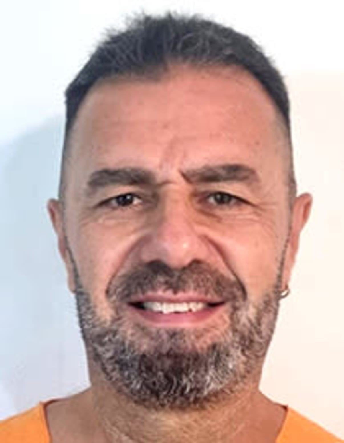 תמונת פורטרט של בעל המקצוע