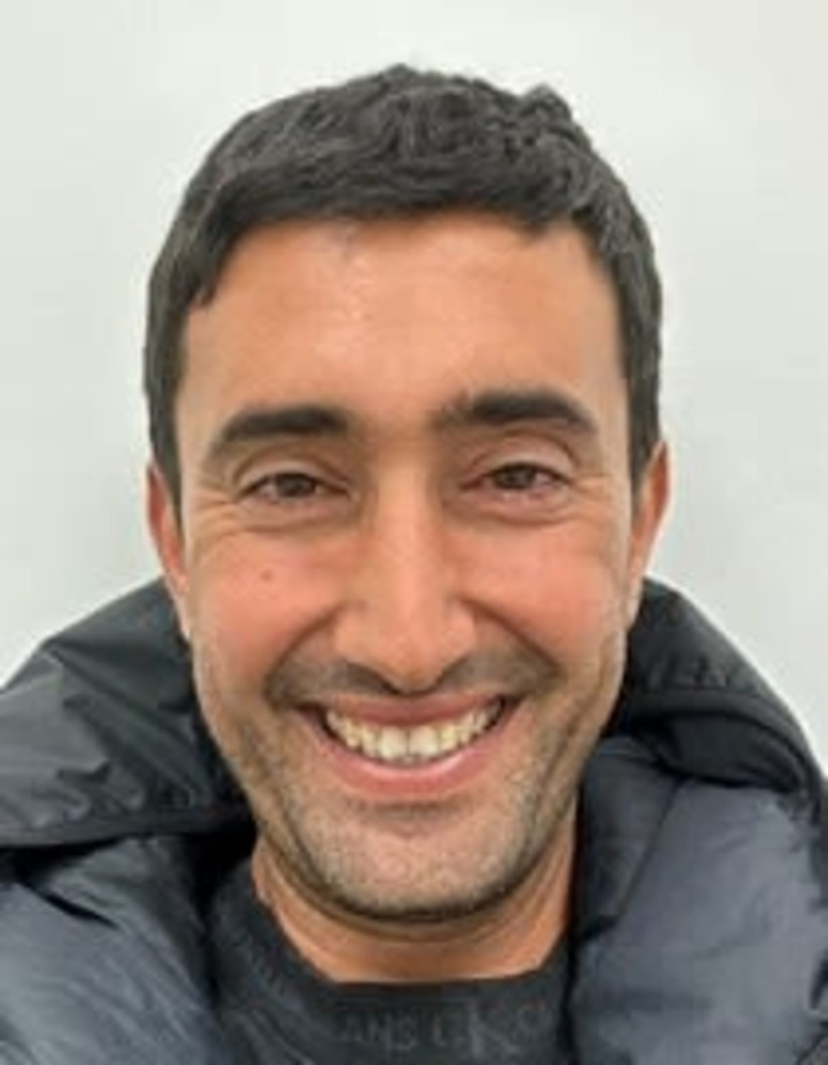 תמונת פורטרט של בעל המקצוע