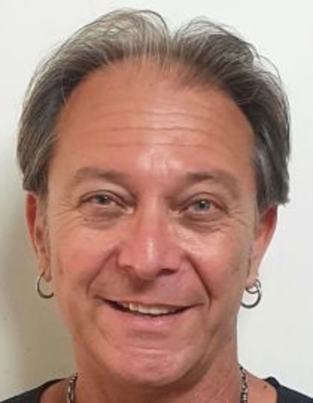 תמונת פורטרט של בעל המקצוע