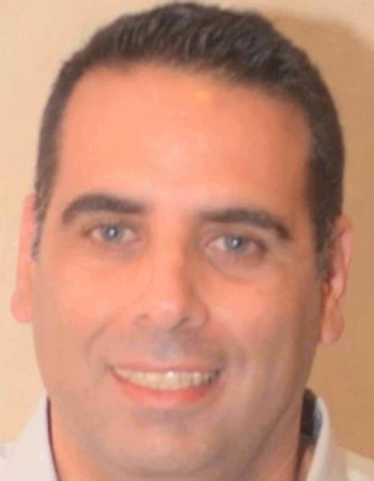 תמונת פורטרט של בעל המקצוע