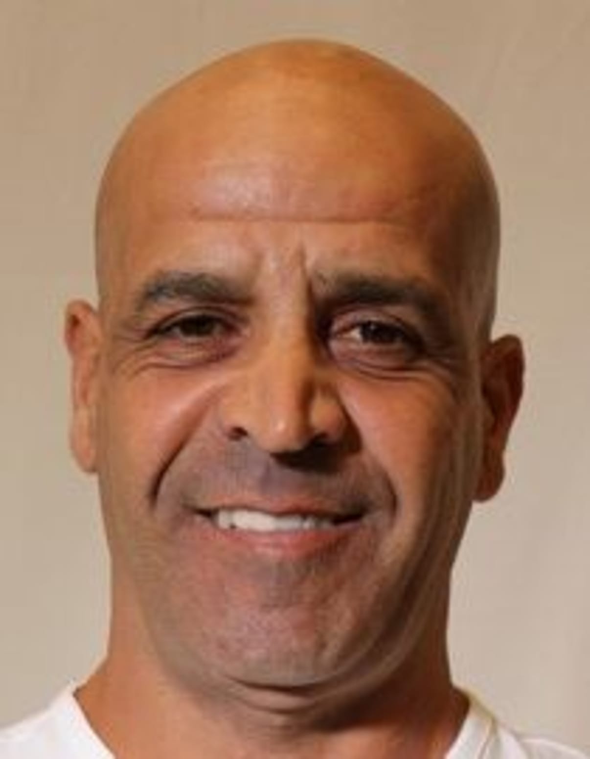 תמונת פורטרט של בעל המקצוע