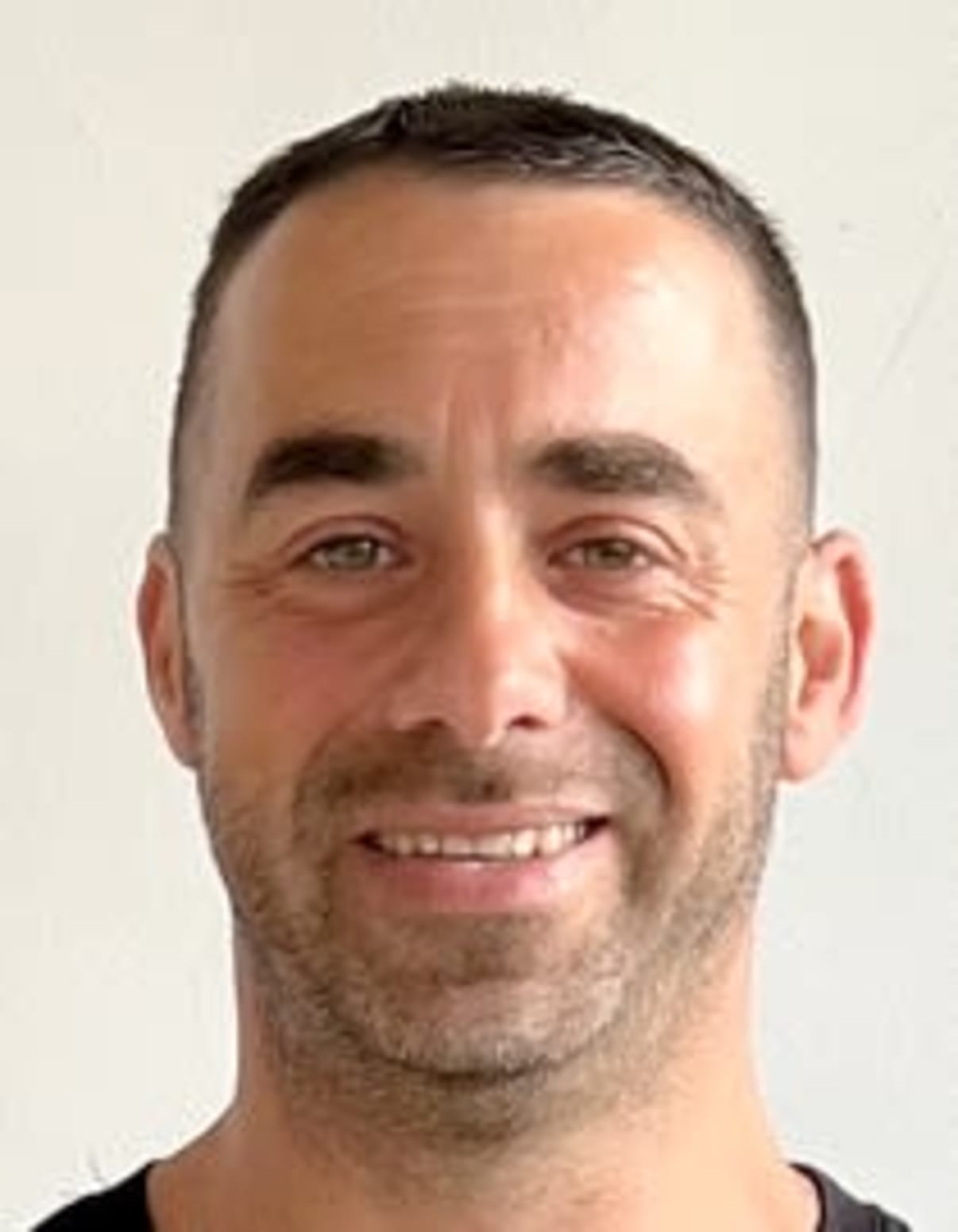 תמונת פורטרט של בעל המקצוע תמונת פורטרט של בעל המקצוע