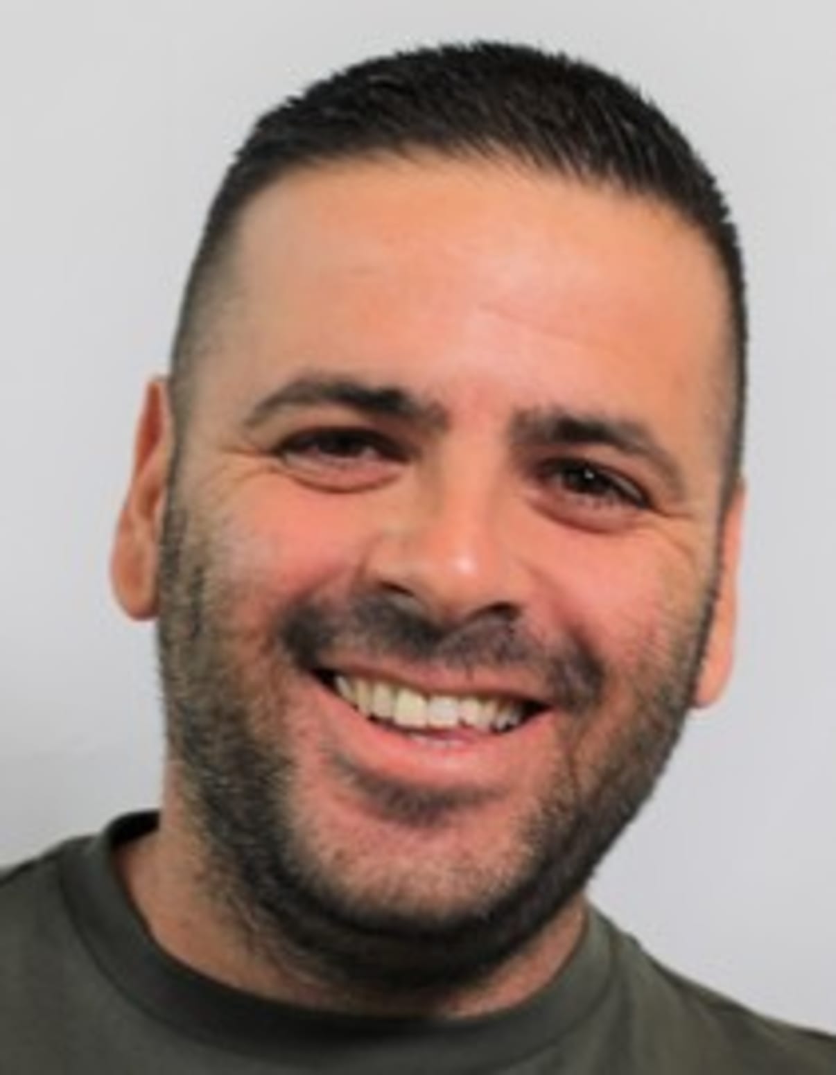 תמונת פורטרט של בעל המקצוע