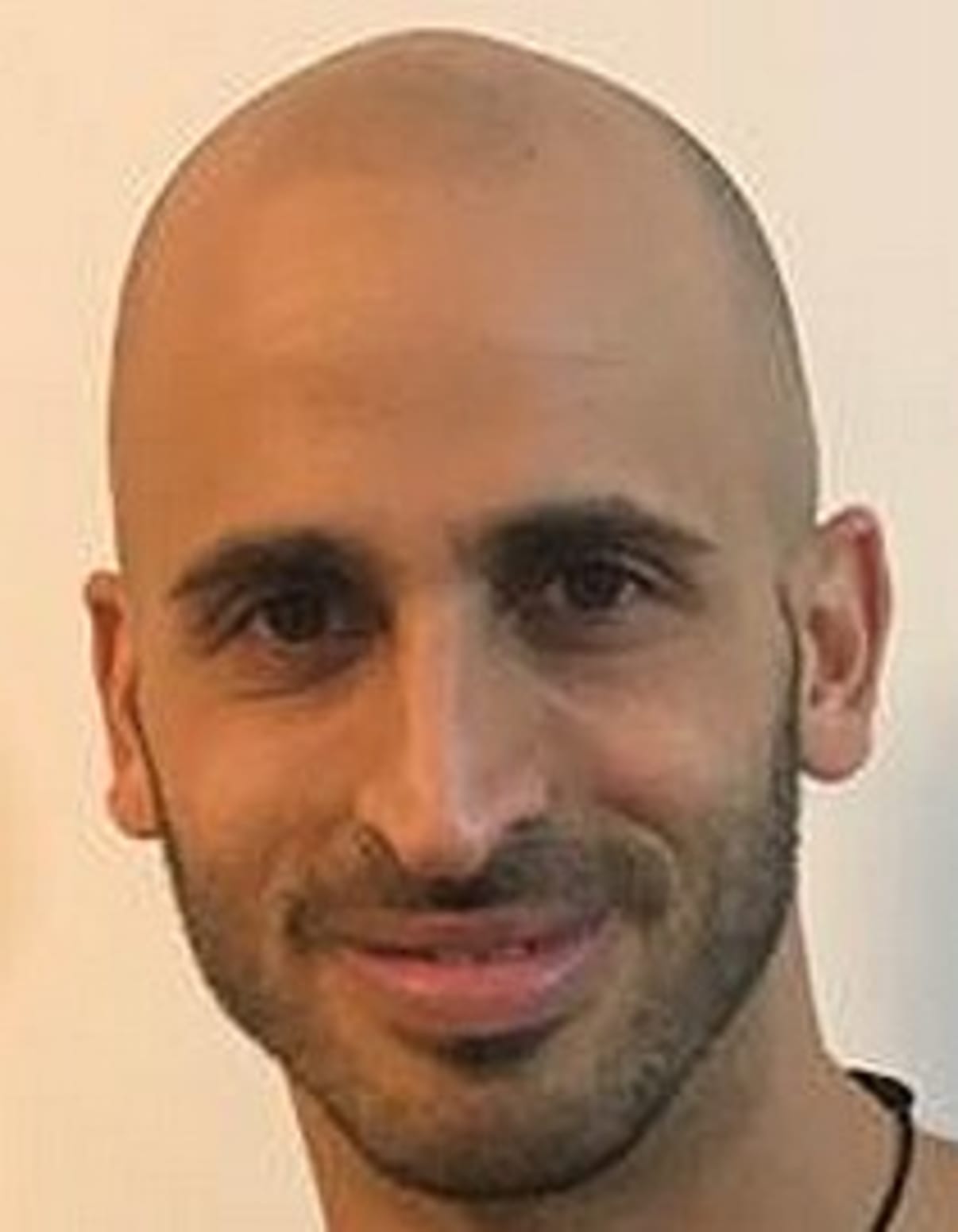 תמונת פורטרט של בעל המקצוע