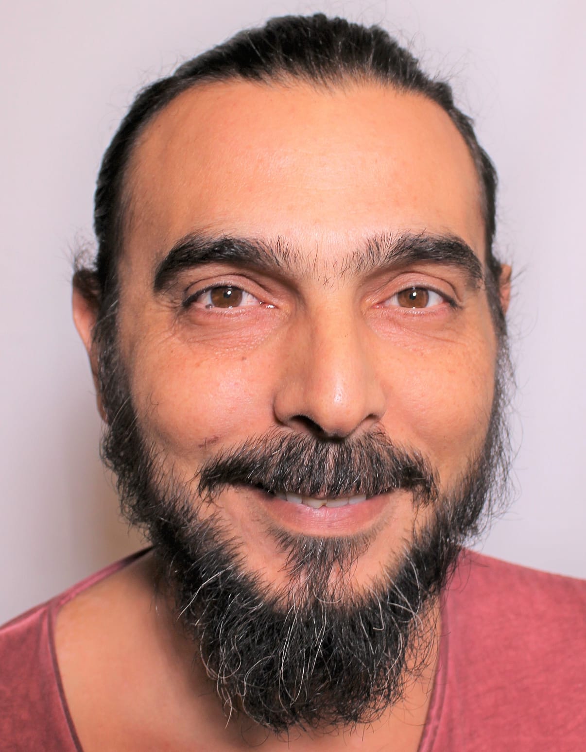 תמונת פורטרט של בעל המקצוע