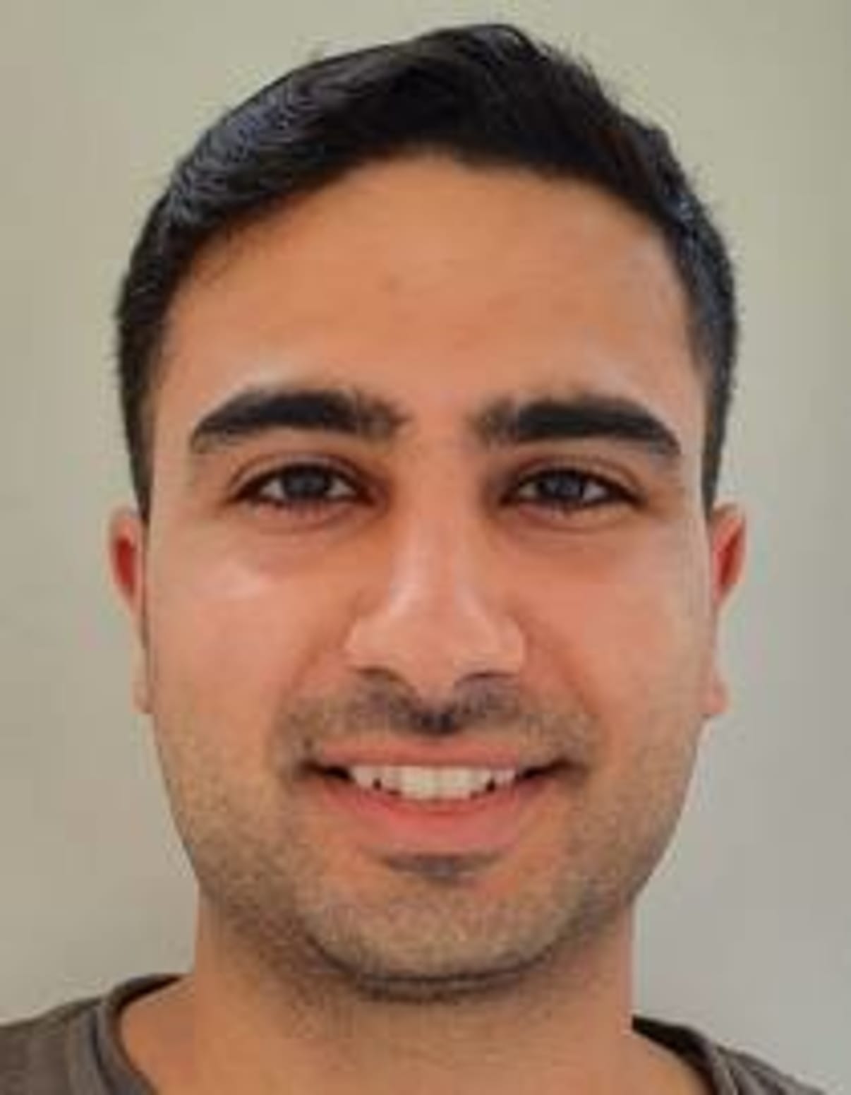 תמונת פורטרט של בעל המקצוע