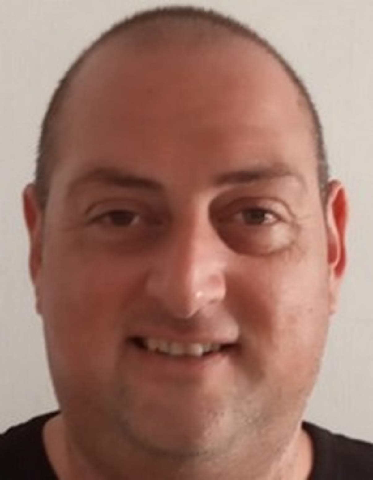 תמונת פורטרט של בעל המקצוע