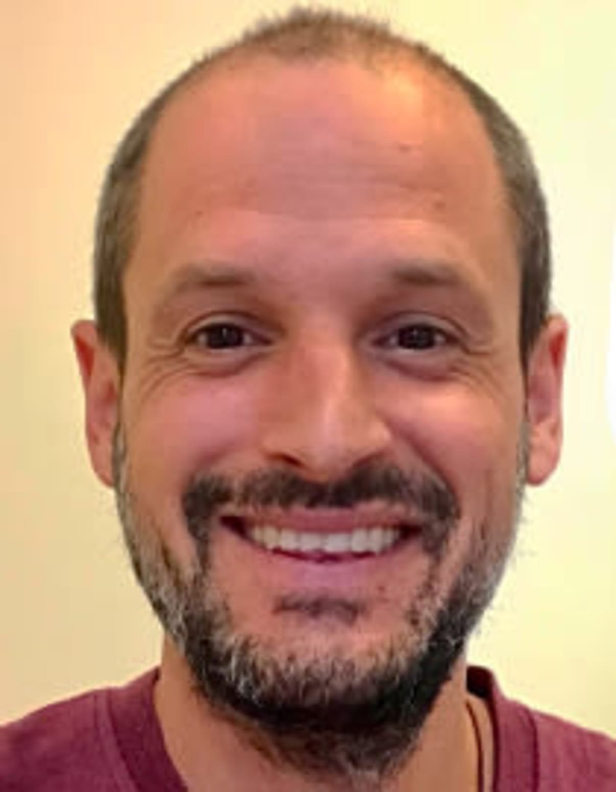 תמונת פורטרט של בעל המקצוע