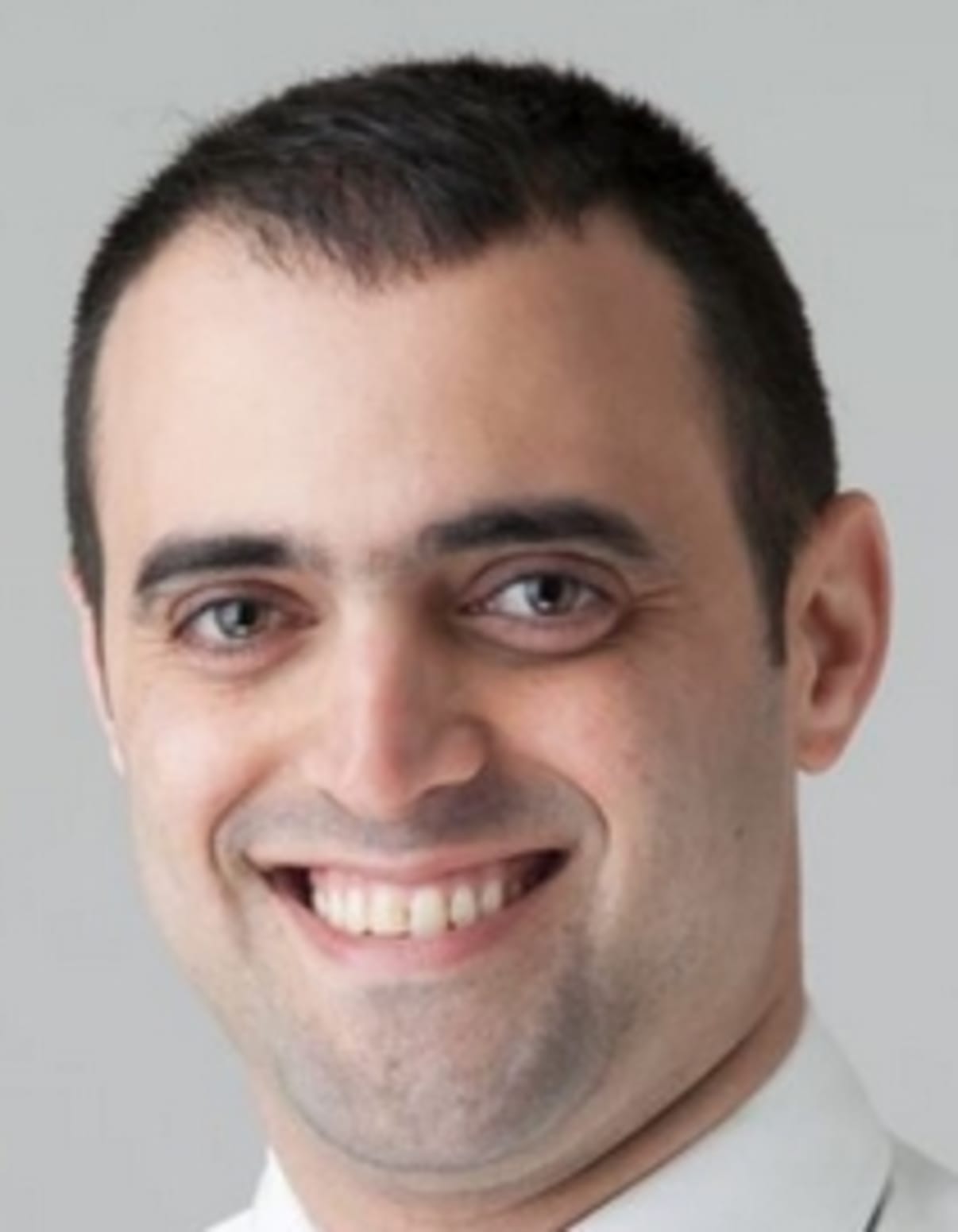 תמונת פורטרט של בעל המקצוע