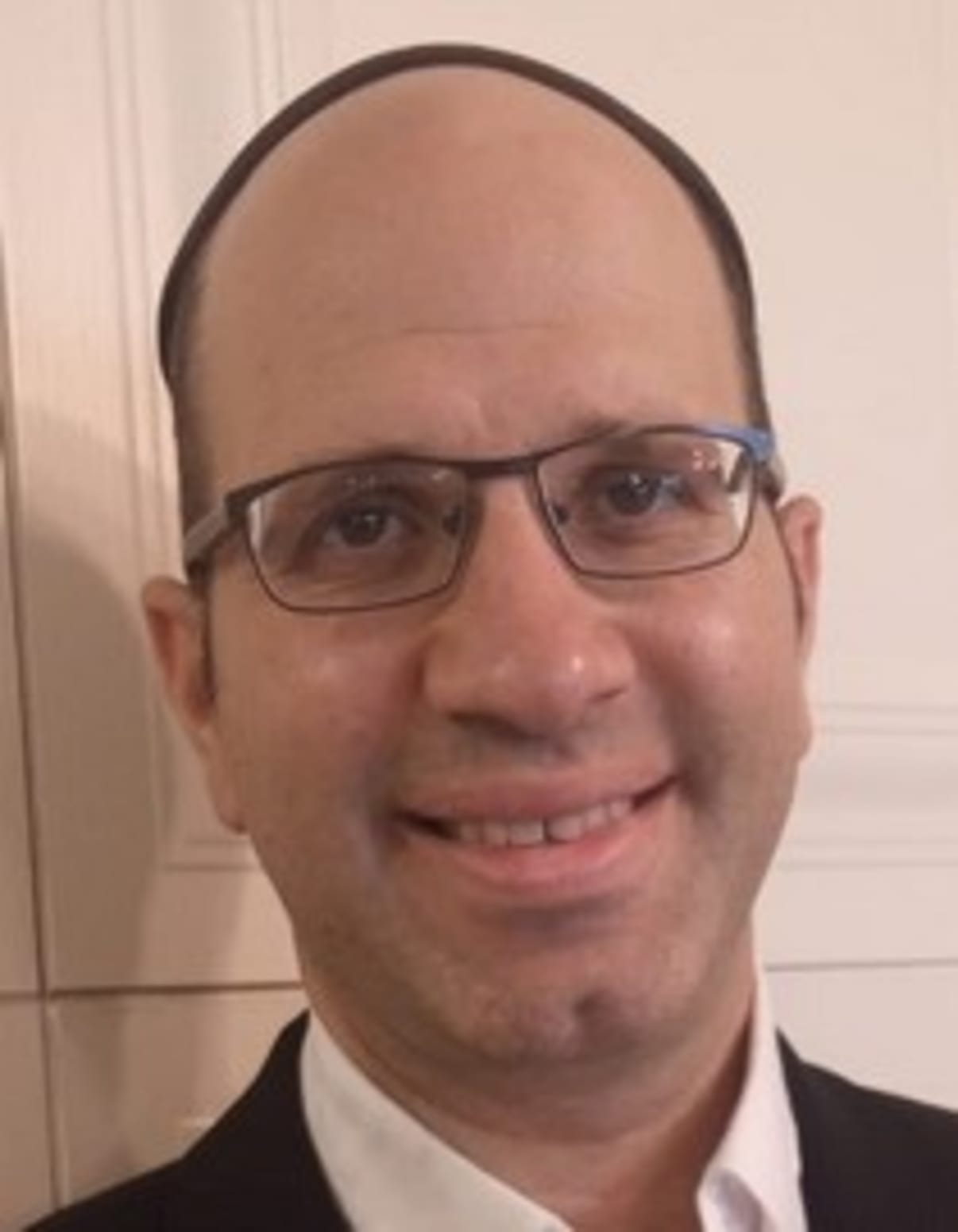 תמונת פורטרט של בעל המקצוע