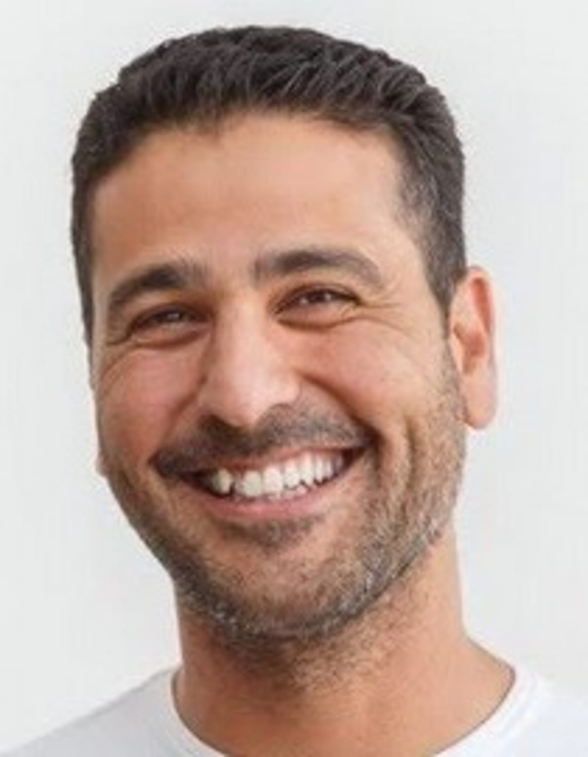 תמונת פורטרט של בעל המקצוע