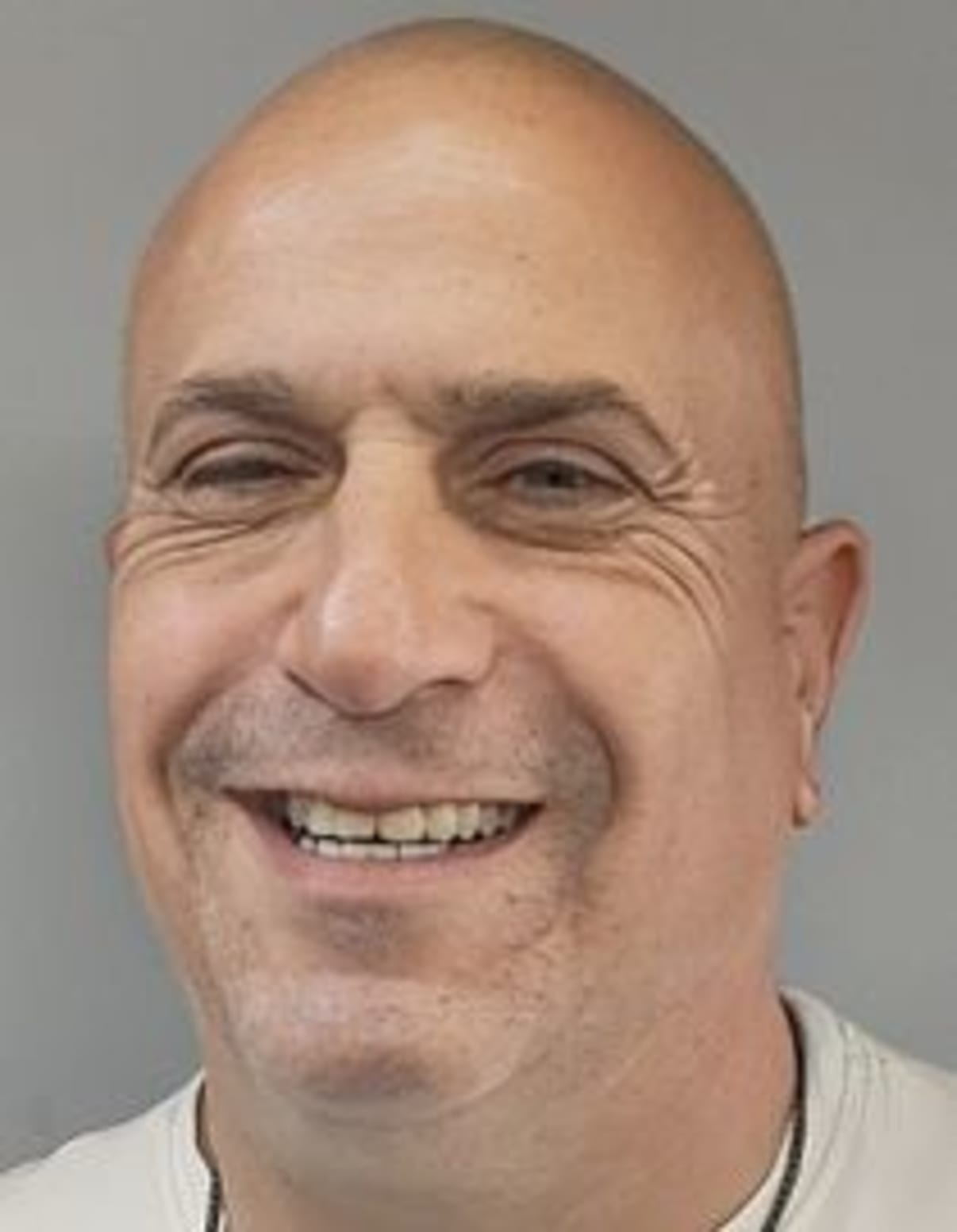 תמונת פורטרט של בעל המקצוע