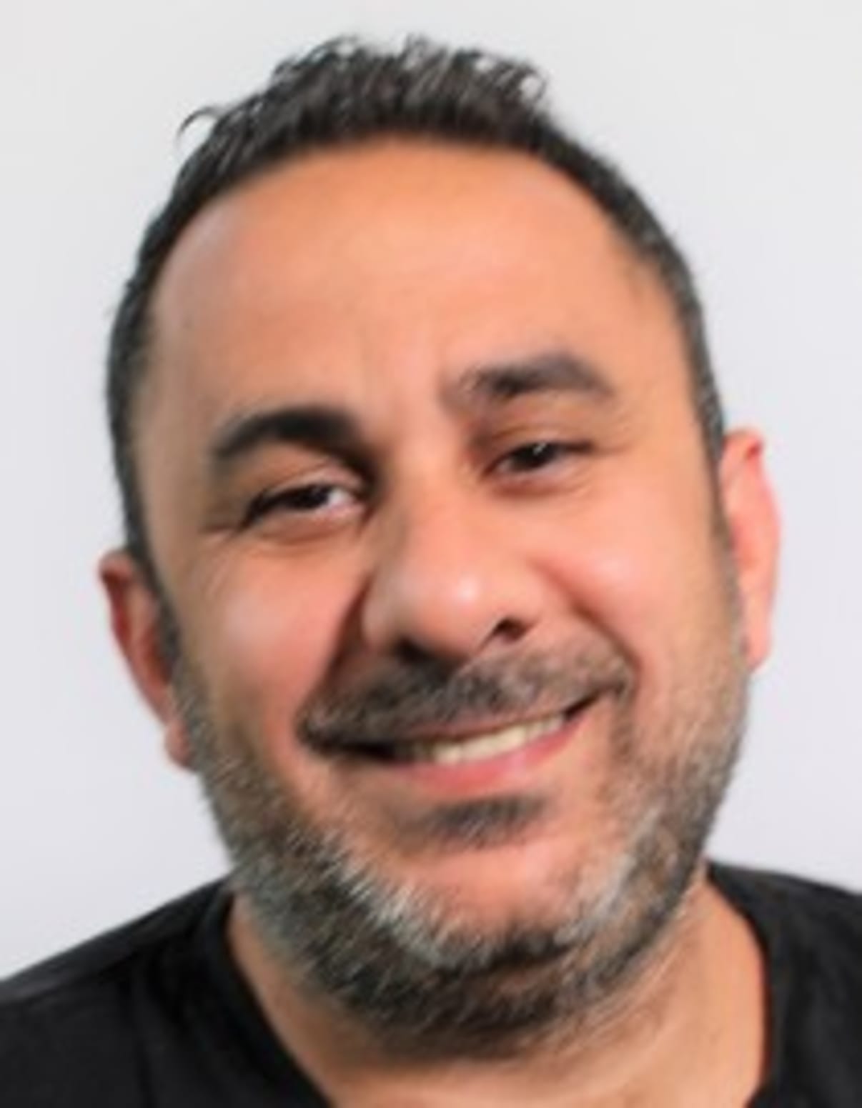 תמונת פורטרט של בעל המקצוע