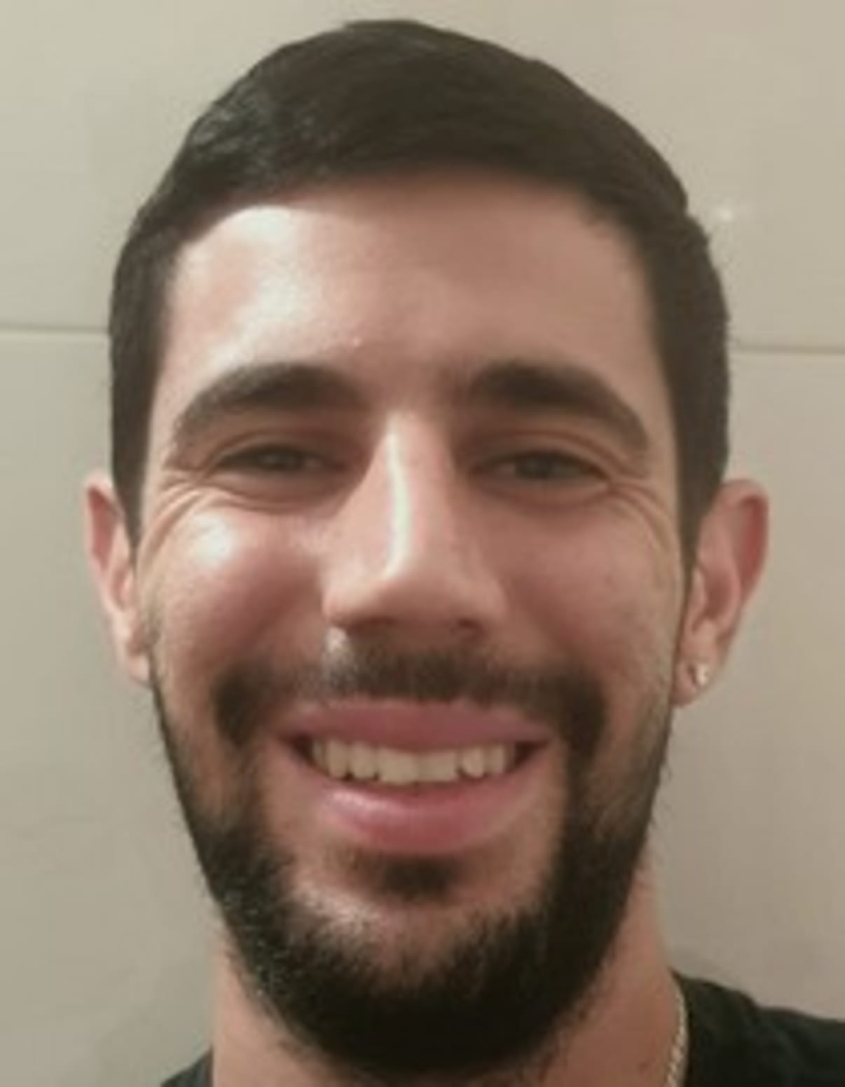 תמונת פורטרט של בעל המקצוע