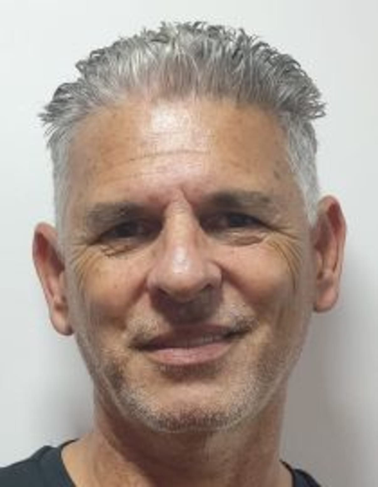 תמונת פורטרט של בעל המקצוע