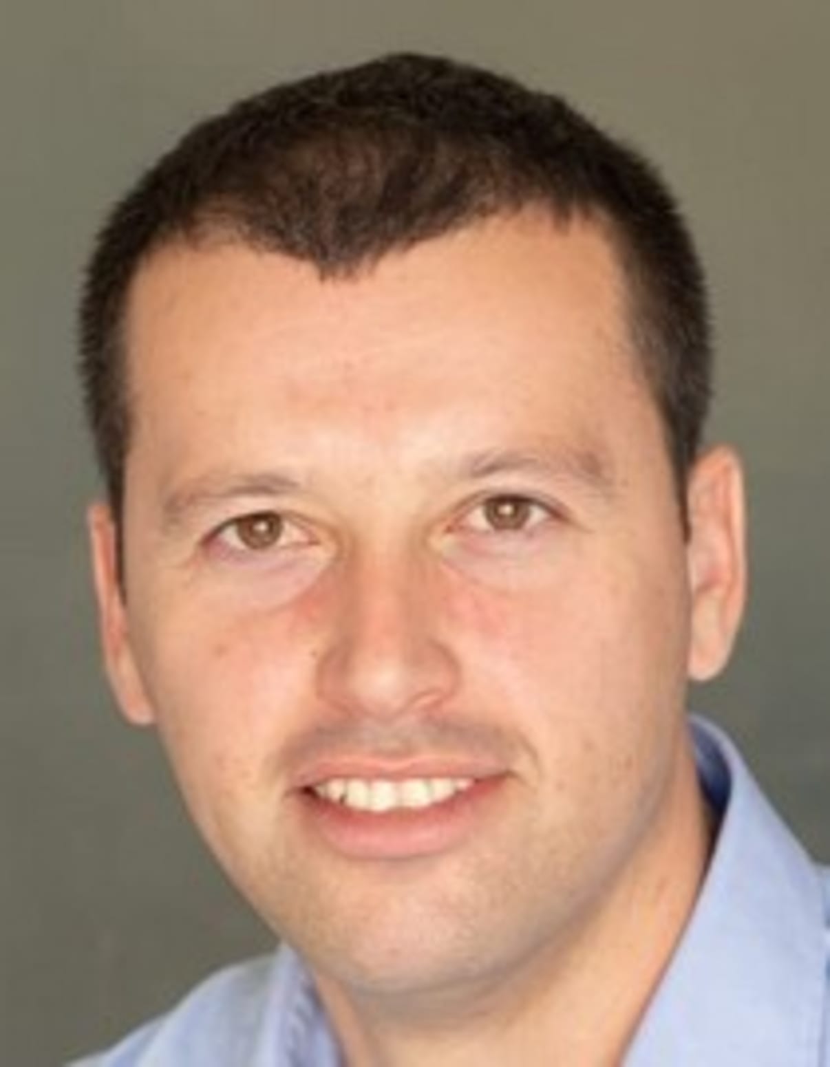 תמונת פורטרט של בעל המקצוע