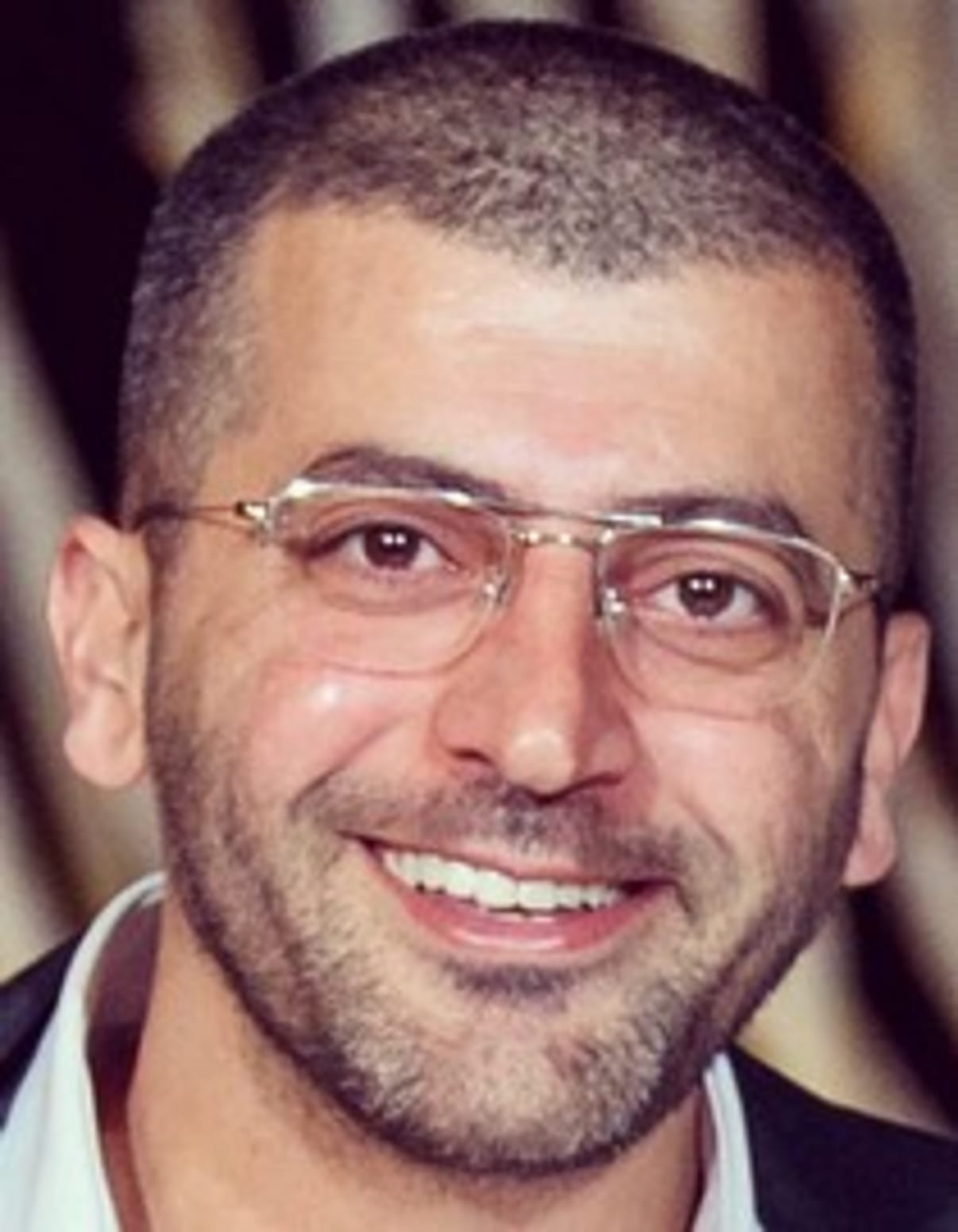 תמונת פורטרט של בעל המקצוע