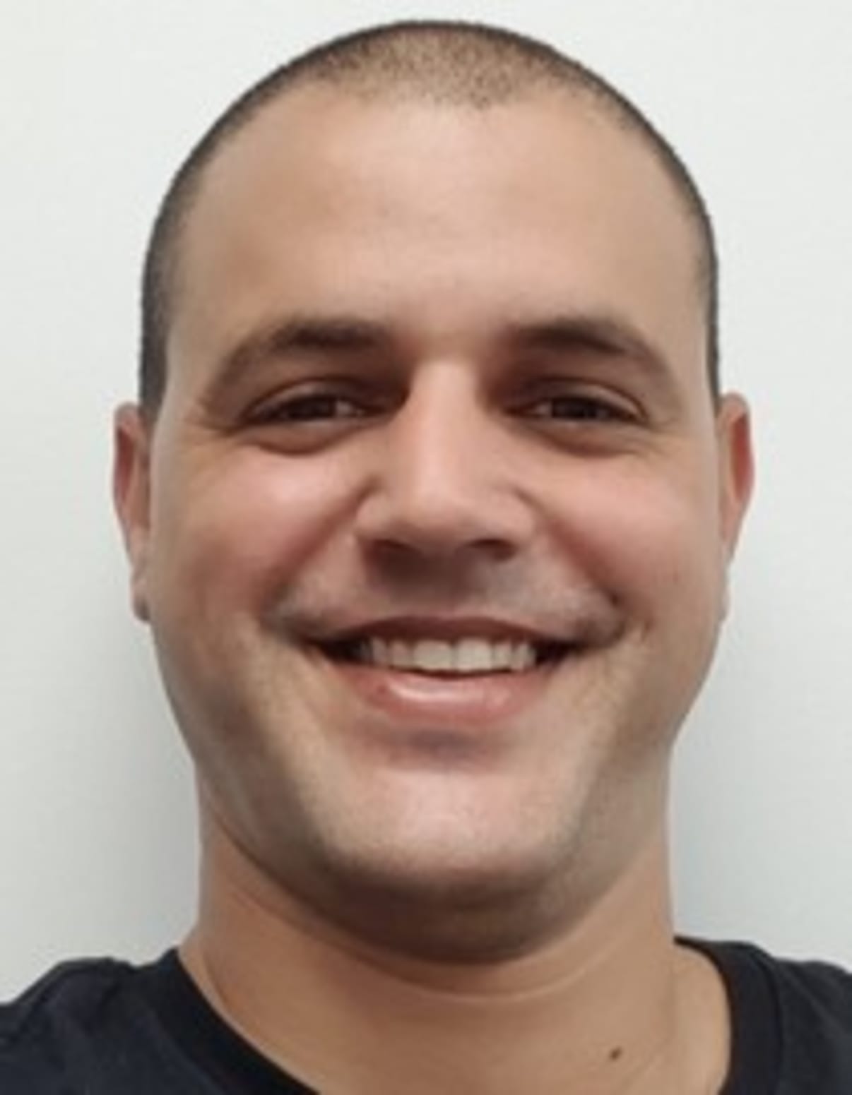 תמונת פורטרט של בעל המקצוע