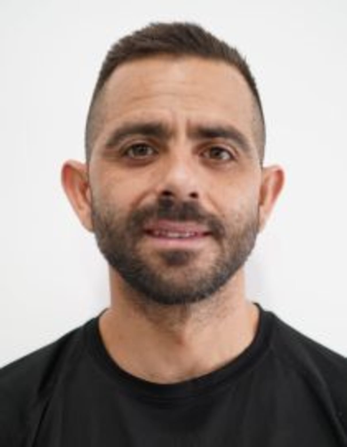 תמונת פורטרט של בעל המקצוע