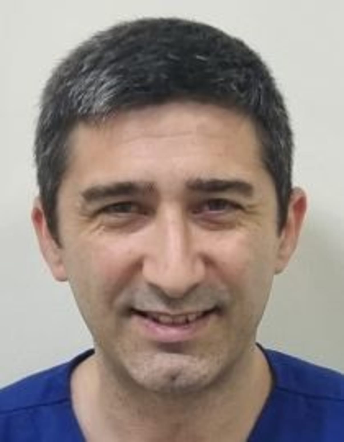 תמונת פורטרט של בעל המקצוע