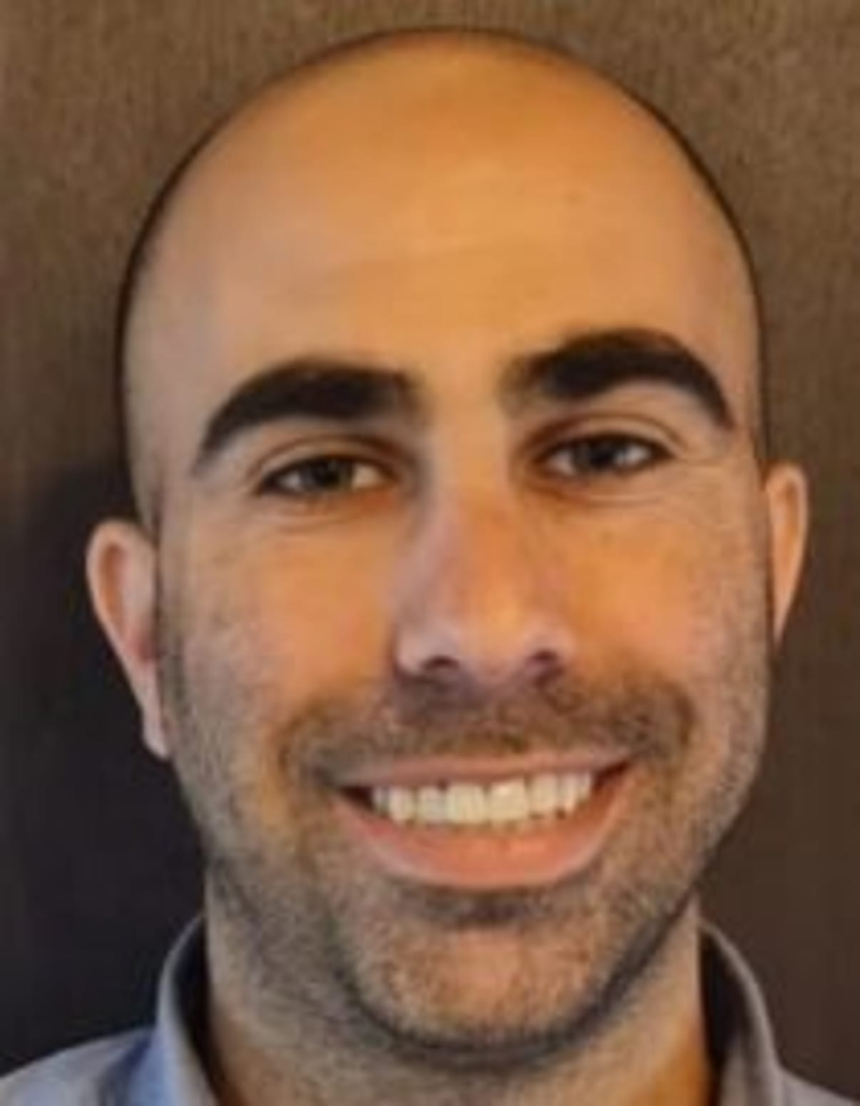 תמונת פורטרט של בעל המקצוע