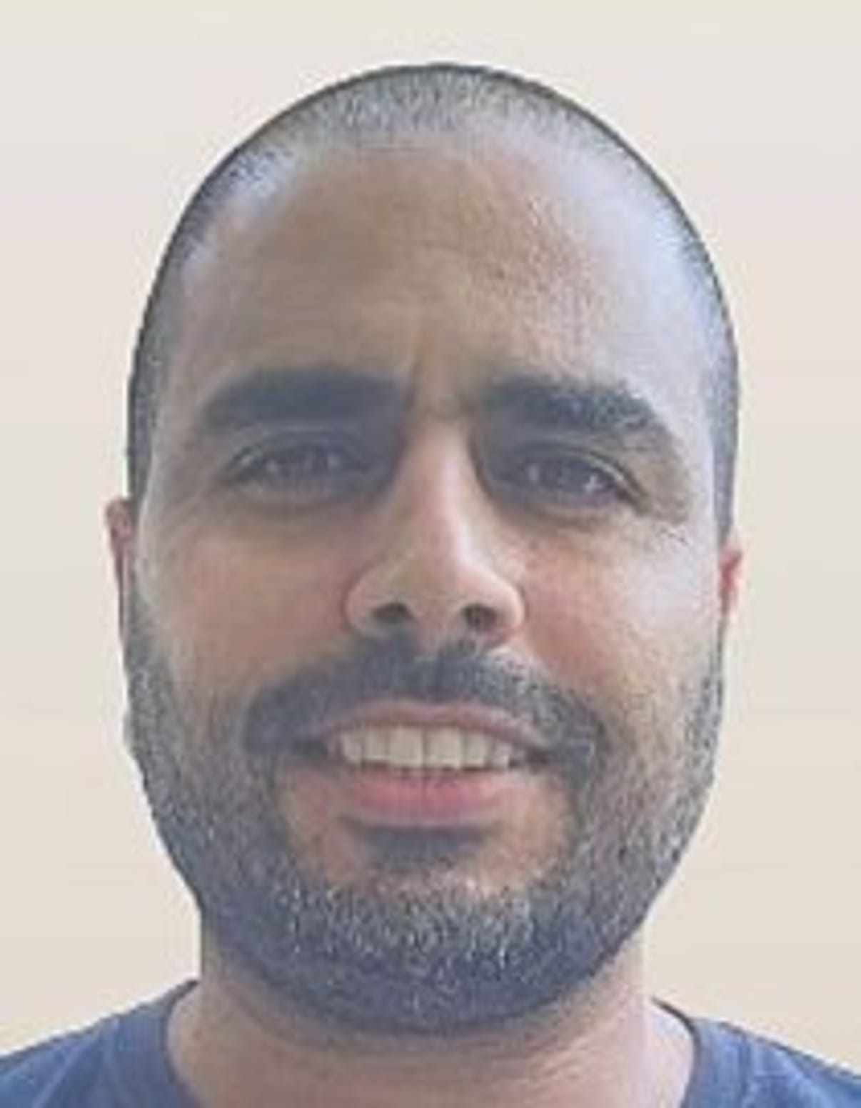 תמונת פורטרט של בעל המקצוע