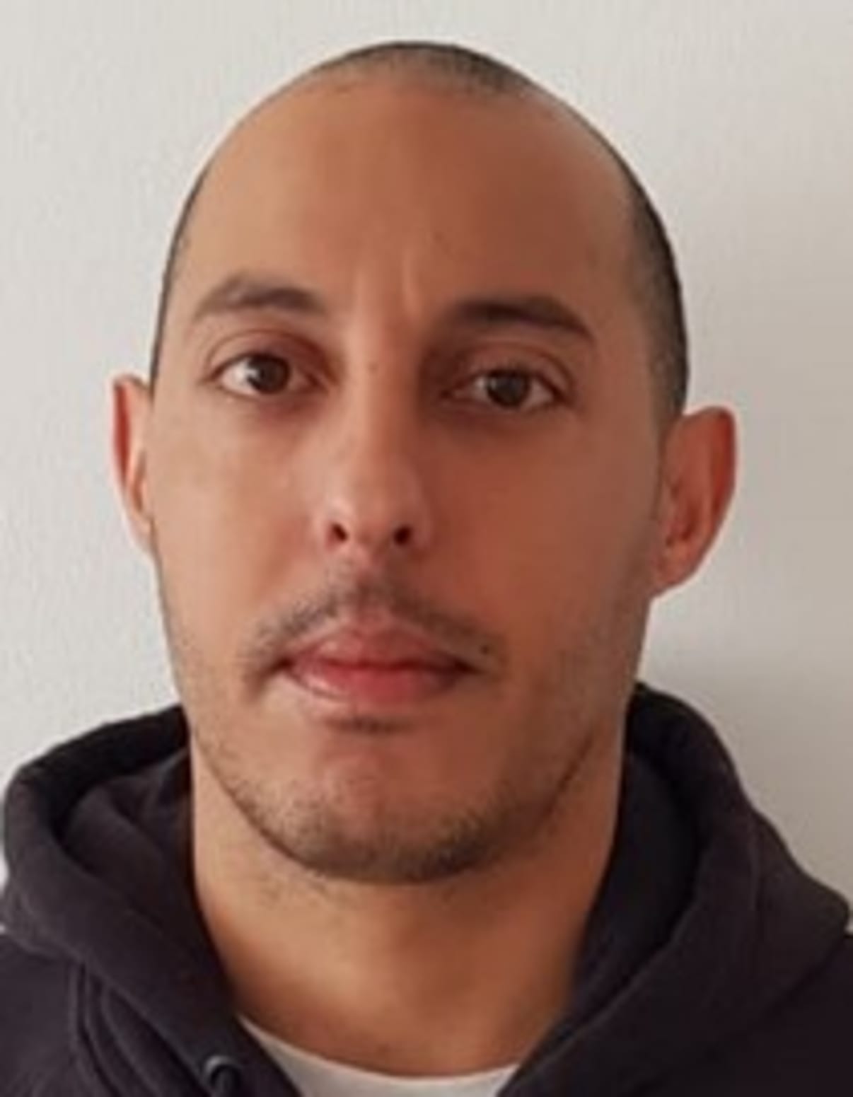 תמונת פורטרט של בעל המקצוע