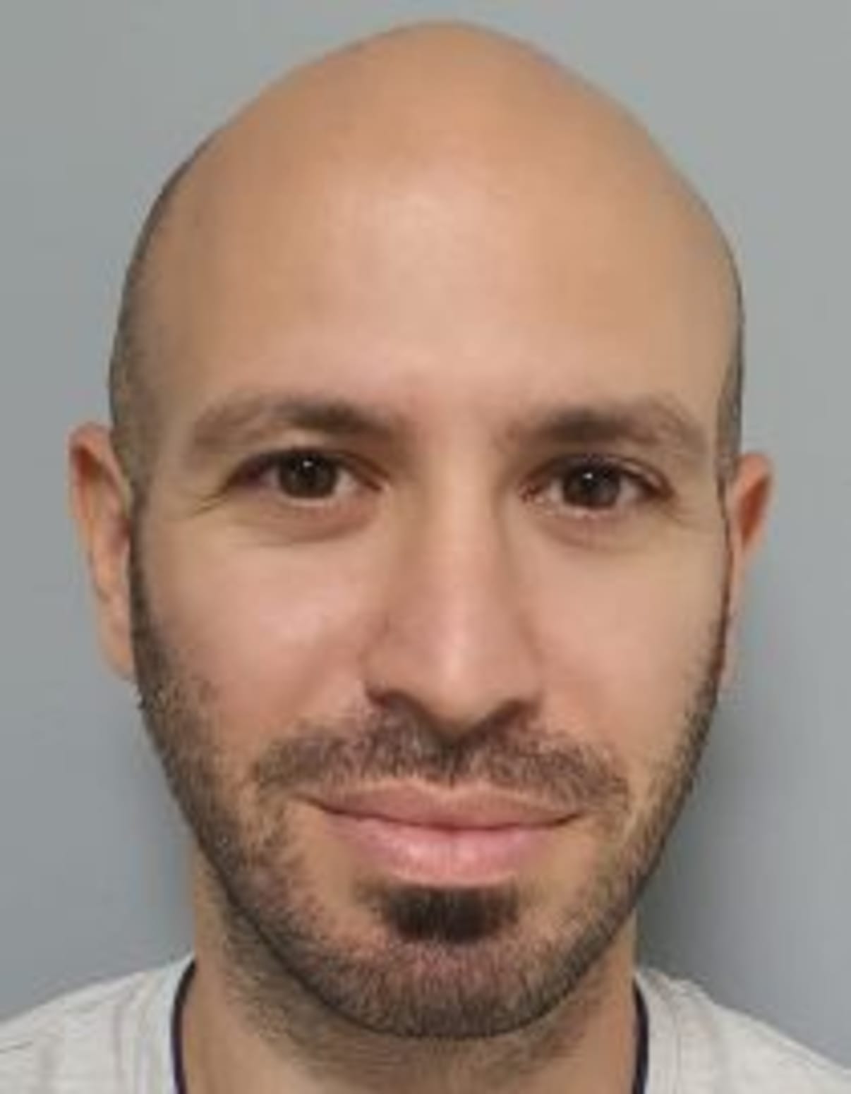 תמונת פורטרט של בעל המקצוע