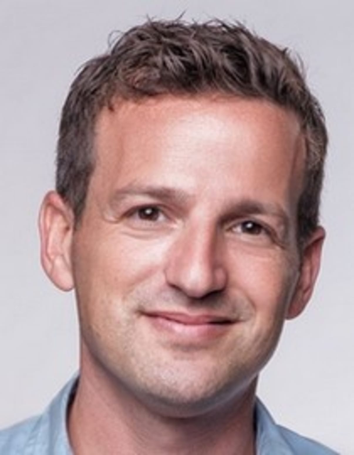 תמונת פורטרט של בעל המקצוע